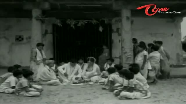 Watch Telugu Comedy Scene From Sisindri Chittibabu Movie - Rajababu Gets Married With Help Of Students - Telugu Cinema Movies Video