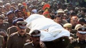 Watch Delhi brutal Gang Rape Girl Died Video
