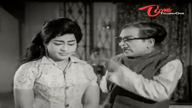 Watch Telugu Comedy Scene From Karpoora Harathi Movie - Padmanabham Getup As Police To Fool Allu Ramalingaiah - Telugu Cinema Movies Video