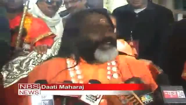 Watch Saints at Kumbh hold a rally against atrocities on woman Video