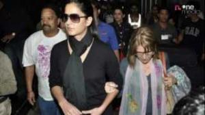 Watch Katrina Kaif Unseen Rare Pics With Her Mother Video