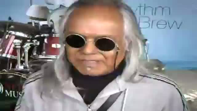 Watch Guitarists in mass celebrate tea festival in Darjeeling Video