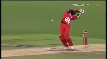 Watch Marlon Samuels vs Lasith Maling, Malinga Bouncer to Samuels & Samuels injured 6-1-2013 Video