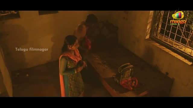 Watch Usuru Telugu Movie Scenes - Abhinaya and her boyfriend find a shelter to hide - Madhavi Latha - Telugu Cinema Movies Video
