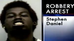 Watch Idiot Robs Store with Cop Right Behind Him Video