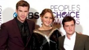 Watch Jennifer Lawrence WINS for the Hunger Games at People's Choice Awards 2013 Video
