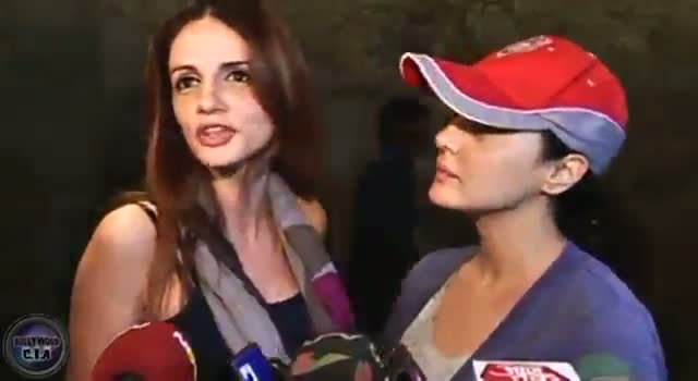 Watch Hrithik Roshan, Preity Zinta & Farhan Akhtar at Inkaar Special screening Video