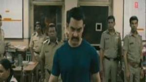 Watch Laakh Duniya Kahe - Talaash Full Video Song Ft. Aamir Khan, Kareena Kapoor, Rani Mukherjee Video