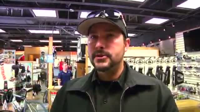 Watch Austin Cyclists Support Armstrong Video