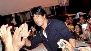 Watch Shah Rukh Khan & Juhi Chawla at the launch of Pizza Metro Pizza Video