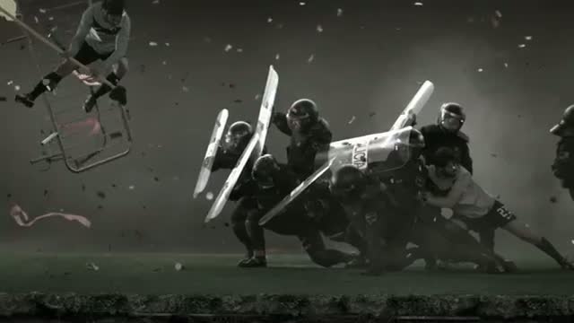 Watch Nike Football: Cristiano Ronaldo leaves a Vapor Trail Video
