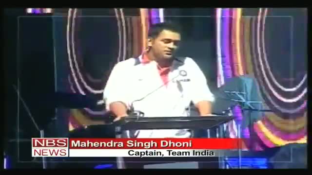 Watch Dhoni turns drummer prior to 3rd ODI Video