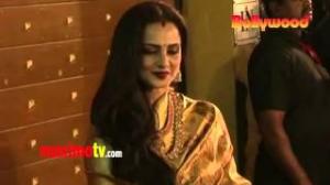 Watch Rekha Ganesan 58th IDEA FILMFARE Awards 2013 ARRIVALS in Mumbai Video