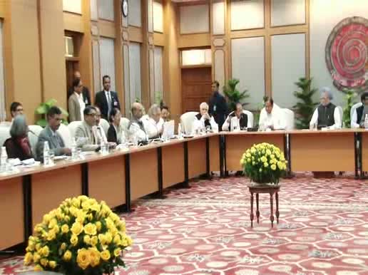 Watch Prime Minister Dr. Manmohan Singh chairing the meeting of the National Committee on Direct Cash Transfers in New Delhi on November 26, 2012. Video