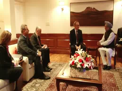 Watch The Prime Minister, Dr. Manmohan Singh meeting the Foreign Minister of Australia Senator Bob Carr, in New Delhi on January 21, 2013. Video