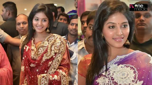Watch Anjali at Womens World Showroom Launch Pics Video