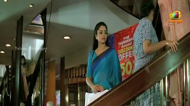 Watch Pelli Chesukundam Scenes - Soundarya ignored by her father - Venkatesh, Laila - Telugu Cinema Movies Video