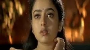 Watch Pelli Chesukundam Scenes - Venkatesh defending Soundarya - Telugu Cinema Movies Video