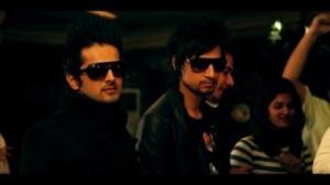 Watch BANDEYA (REVAMPED) - OFFICIAL PUNJABI VIDEO SONG - ESSAL Video