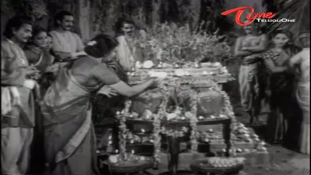 Watch Lakshmamma Movie Songs - Amma Tulasiu Song - Narayana Rao, Krishna Veni - Telugu Cinema Movies Video
