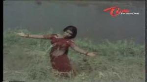 Watch Pottelu Punnamma  Movie Songs - Gala Gala Song - Sripriya, Murali Mohan - Telugu Cinema Movies Video