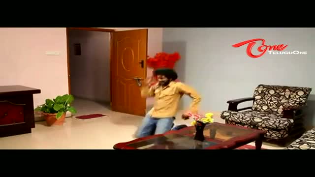Watch Please... Love Me Movie Latest Trailer 04 - Chandu, Priya - Telugu Cinema Movies Video