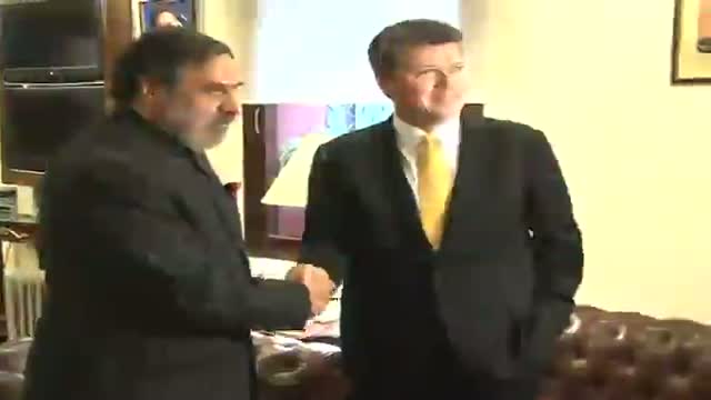 Watch Starbucks Coffee President meets Anand Sharma Video