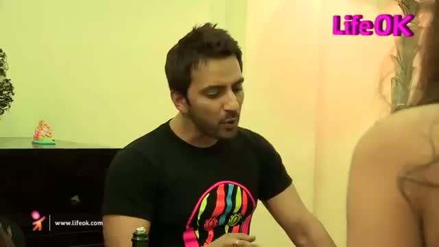 Watch Welcome: Baazi Mehmaan-Nawaazi ki - Unseen- The Show Must Go On Video