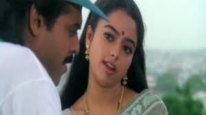 Watch Pavitra Bandham Scenes - Soundarya trying to convince Venkatesh - Venkatesh, Soundarya - Telugu Cinema Movies Video