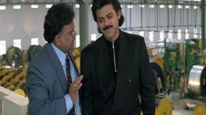 Watch Pavitra Bandham Scenes - Balasubramaniam impressed by Venkatesh - Venkatesh, Soundarya - Telugu Cinema Movies Video