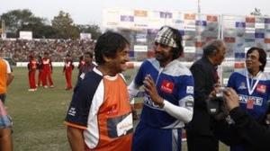 Watch Veer Marathi Vs Karnataka Bulldozers Match Photos Video