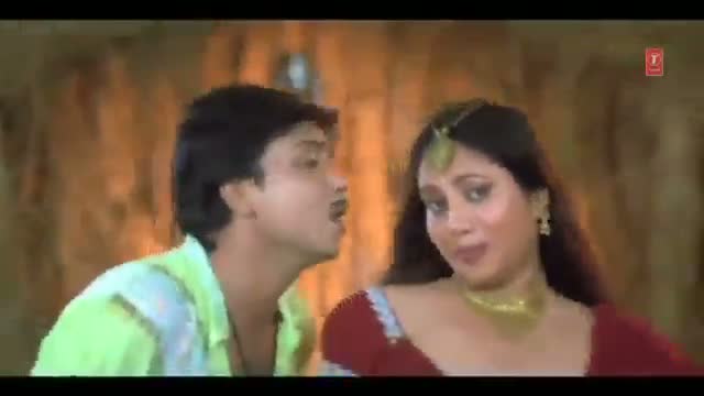 Watch Hoth Lemanchus - Hot Bhojpuri Video - Laal Chunariya Wali Video