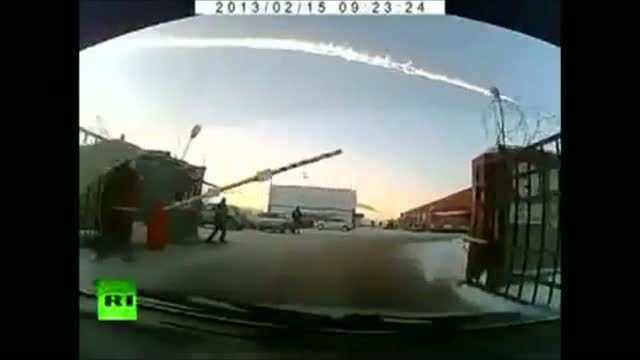 Watch Meteorite crash in Russia Urals UFO Fears Spark Panic In Chelyabinsk & Sverdlovsk 2/15/2013 Video