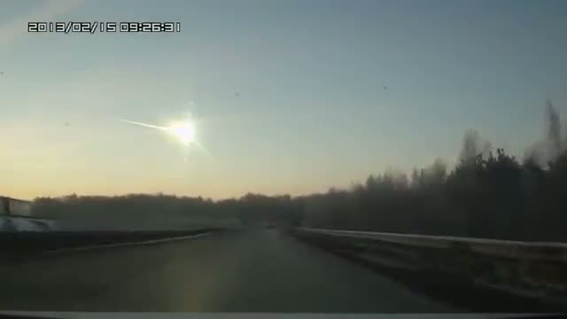 Watch Massive Russian Meteorite Explosion Caught On Tape, Injuries Reported - 2/15/2013 Video