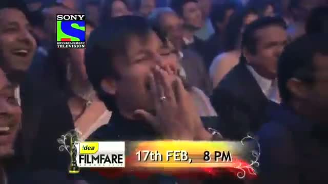 Watch Check out SRK's tribute to Big B at Filmfare Awards ! Video