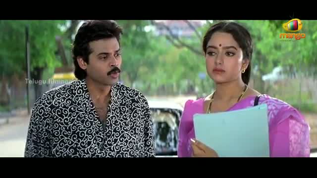Watch Pavitra Bandham Scenes - Venkatesh trying to help Soundarya - Venkatesh, Soundarya - Telugu Cinema Movies Video