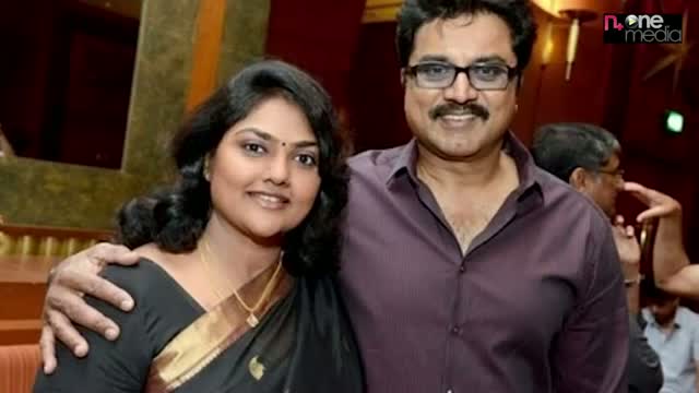 Watch Radhika Sarathkumar Wedding Anniversary Unseen Pics Video