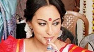 Watch Sonakshi's Bullet Raja Look! Video
