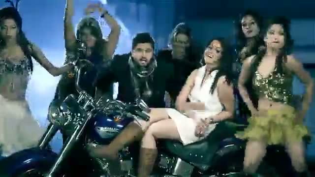 Watch Do Ghutt - BY Roshan Prince Feat. Desi Crew & Bunty Bains (2013) Video