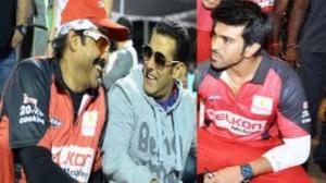 Watch Indian Star Actors Get Sporty at CCL 2013 Video
