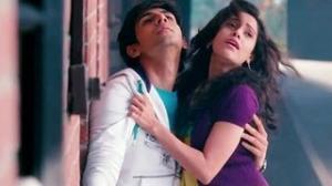 Watch Crazy Lover (Full Video Song) - Akaash Vani (2013) Video