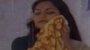 Watch Intlo Ramayya Veedhilo Krishnayya Movie Songs - Ajanthaa Song - Chiranjeevi, Madhavi - Telugu Cinema Movies Video