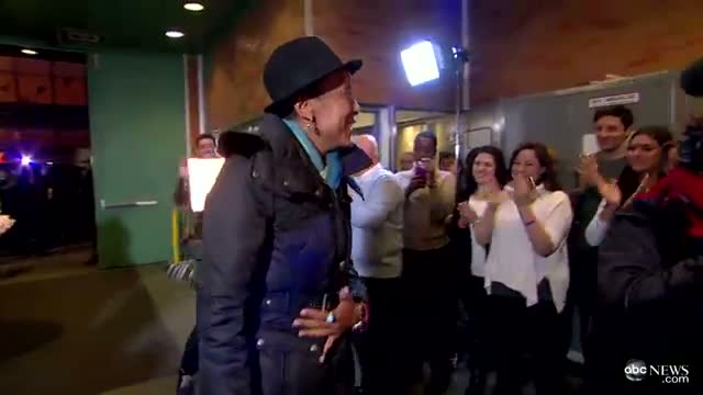 Watch Robin Roberts Returns to 'Good Morning America' Video