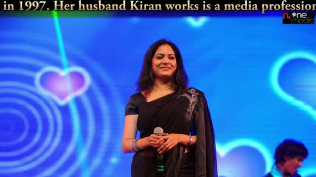 Watch  Singer Sunitha Unseen Rare Pics & Biography Video Video