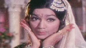 Watch Neram Nadi Kadu Akalidi Movie Songs - Oh Hyderabad Bulbul Song - NTR, Latha - Telugu Cinema Movies Video