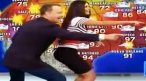 Watch Tom Hanks Does the Weather on Spanish TV Video