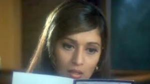 Watch Aaj Main Tumse Nahi Mil Sakta - Madhuri Dixit, Sanjay Kapoor - Comedy Scene - Mohabbat Video