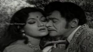 Watch Alludochadu Movie Songs - Velaa Paala Undalamma Song - Jayasudha, Ramakrishna - Telugu Cinema Movies Video