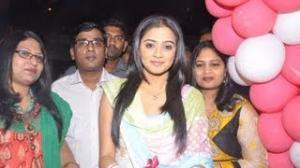Watch Priyamani Launches Lakme Salon at Secunderbad Stills Video