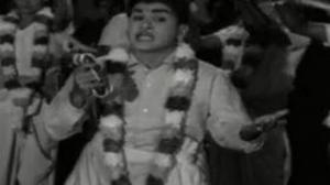 Watch Adarsha Kutumbam Movie Songs - Surya Vamsamunandhuna Song - ANR, Jayalalitha - Telugu Cinema Movies Video